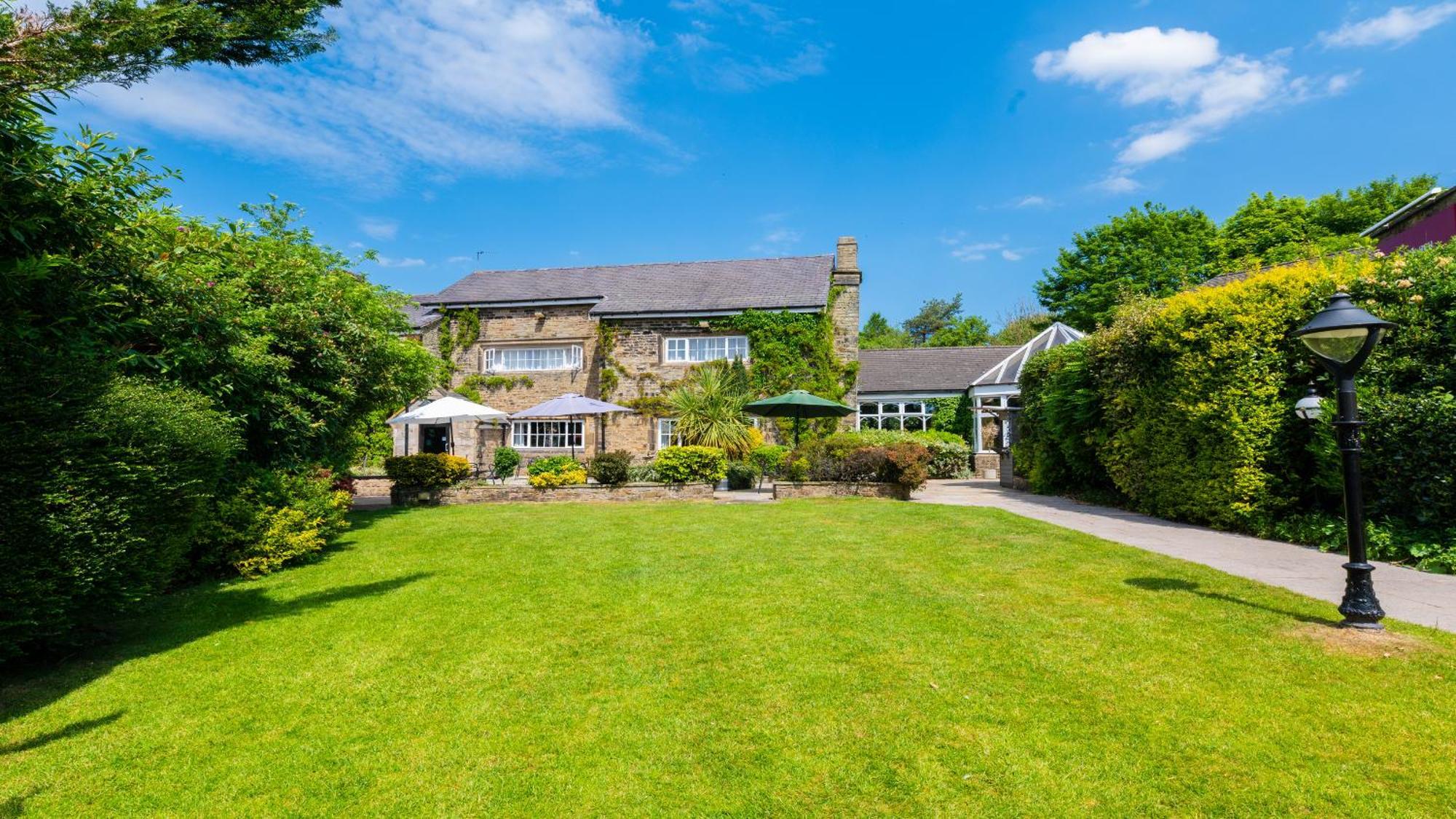 Best Western Plus Lancashire Manor Hotel 斯凯尔默斯代尔 外观 照片