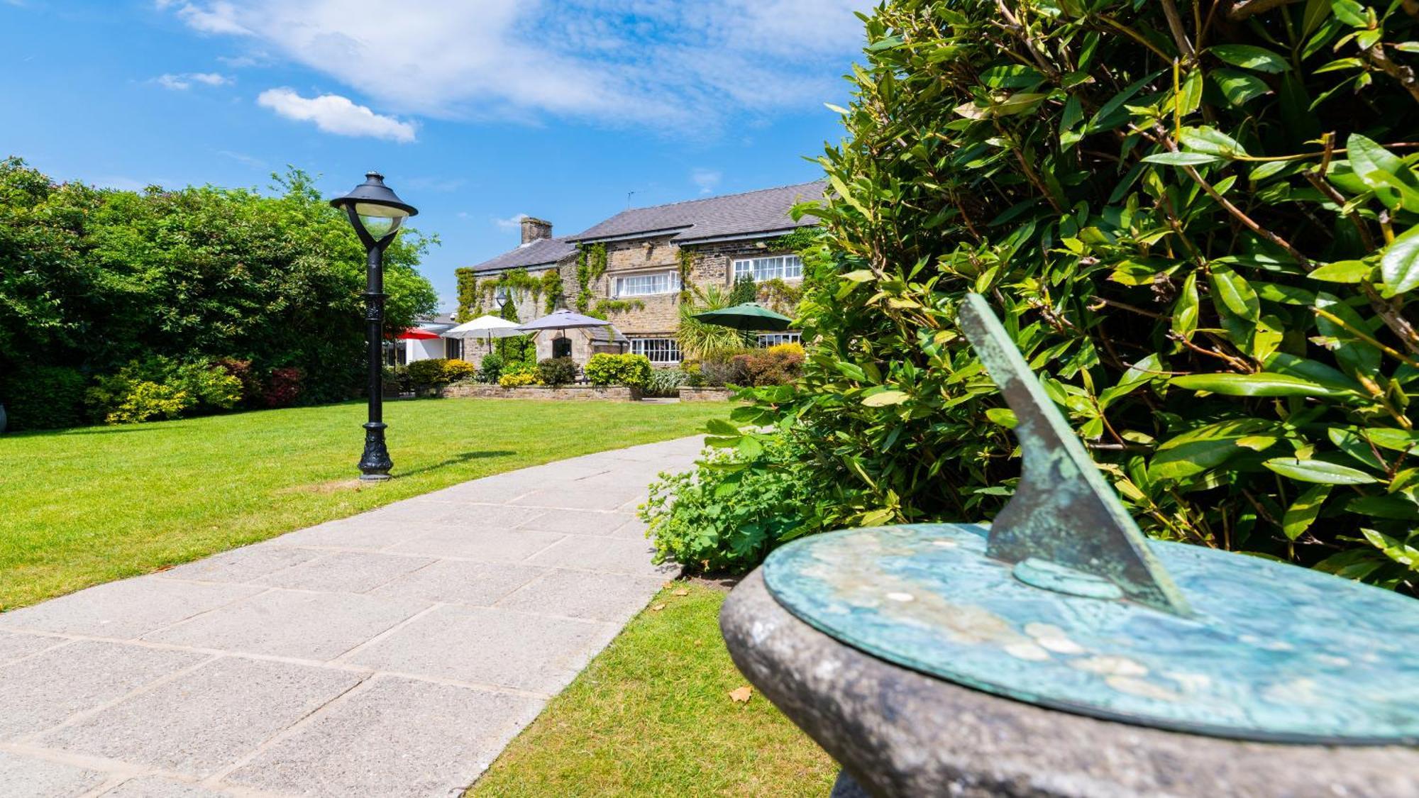 Best Western Plus Lancashire Manor Hotel 斯凯尔默斯代尔 外观 照片
